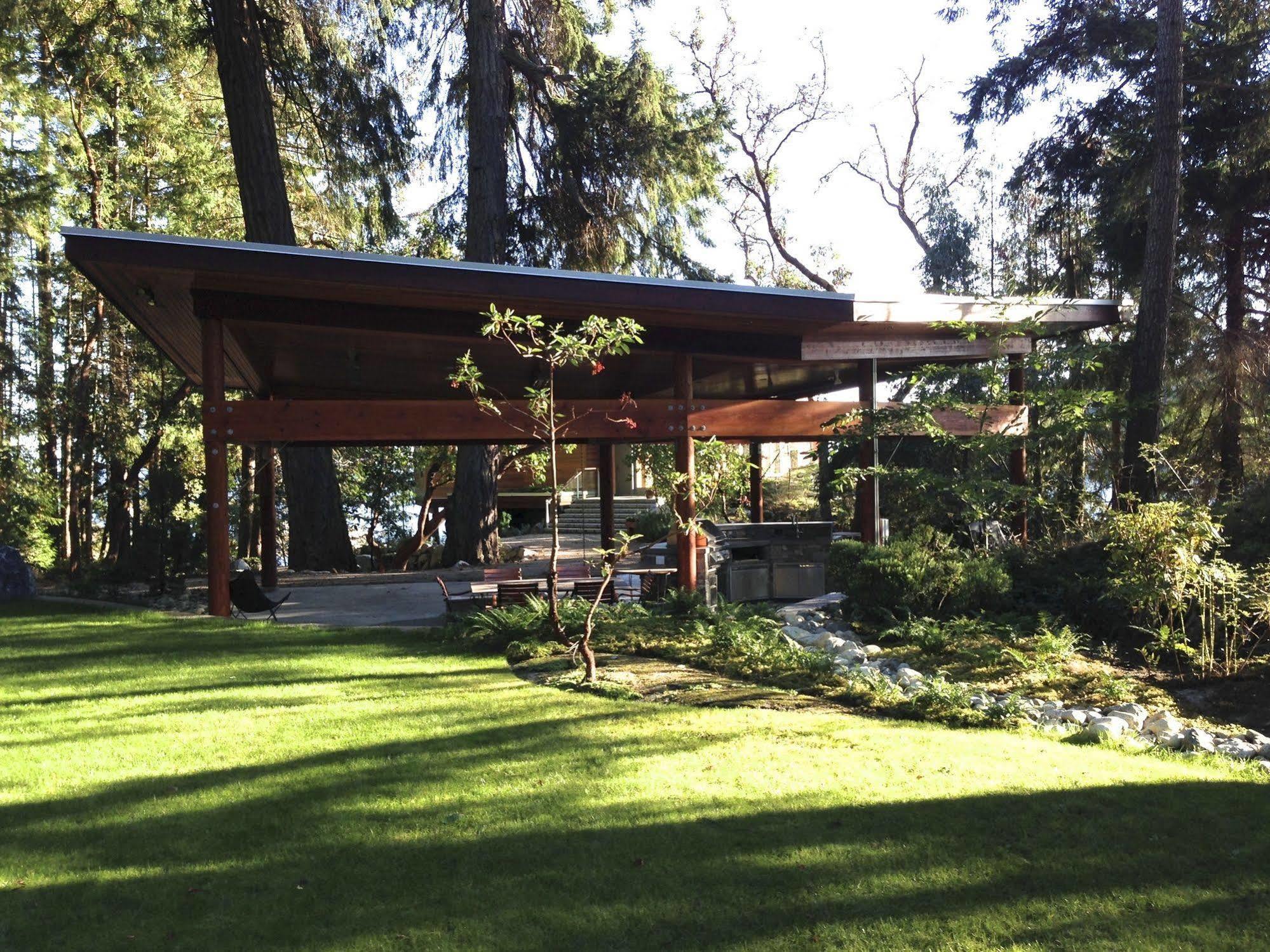 Pointhouse Suites On Sargeant Bay Halfmoon Bay Extérieur photo